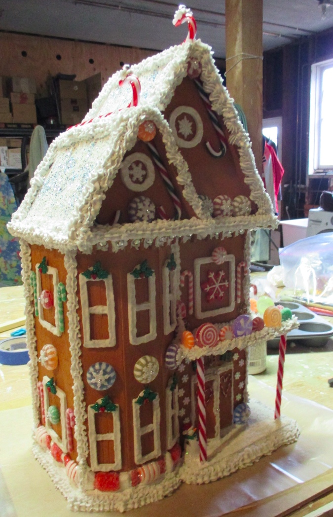 Gingerbread dollhouse – step away from the frosting! | The Den of Slack